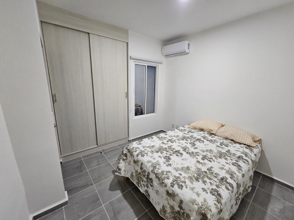 Comodo Departamento En Playa Del Carmen Exteriör bild